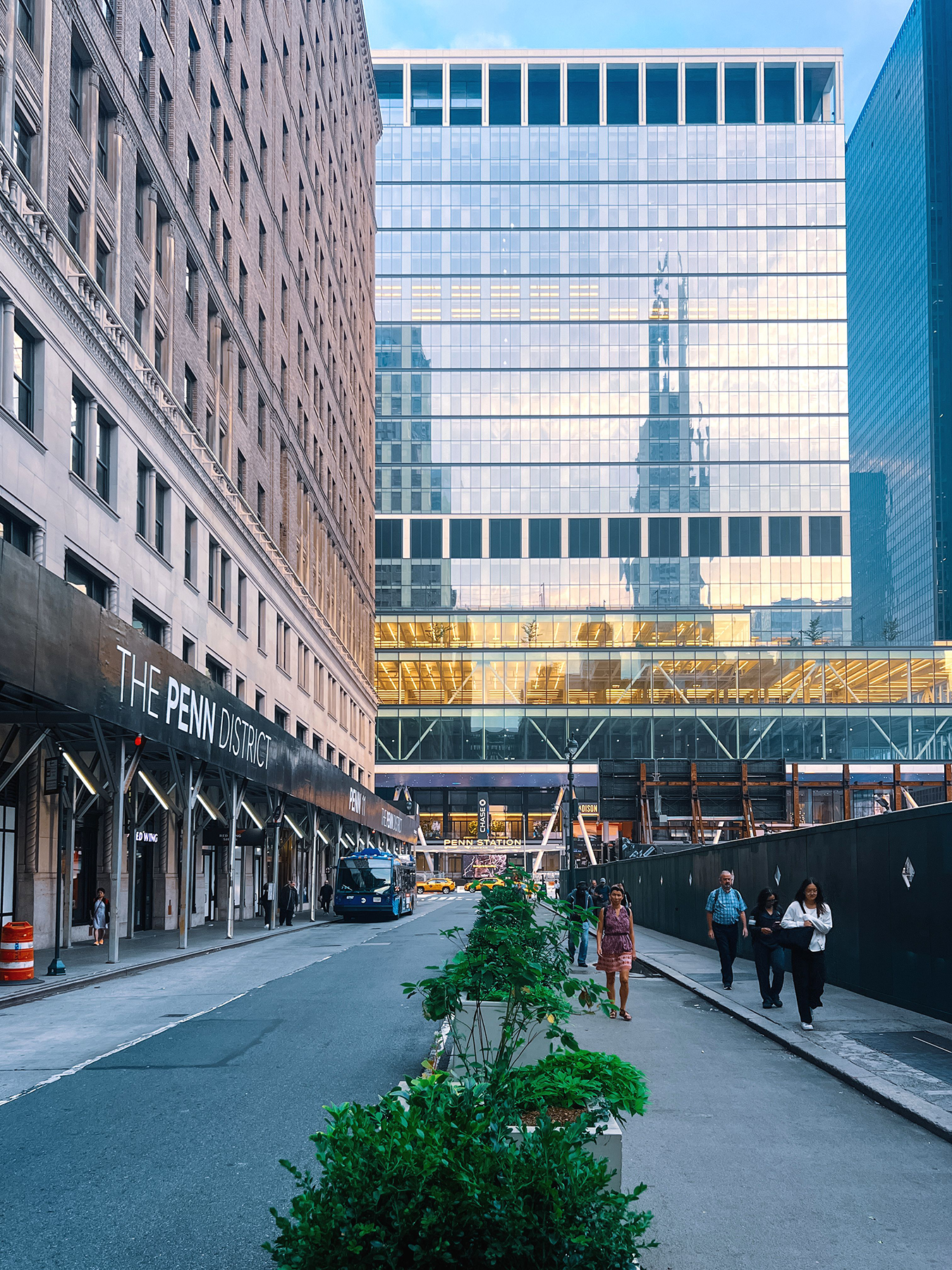 PENN 2 Redevelopment - 04 - Exterior (from West 32nd Street) - photo by Severud Associates.png