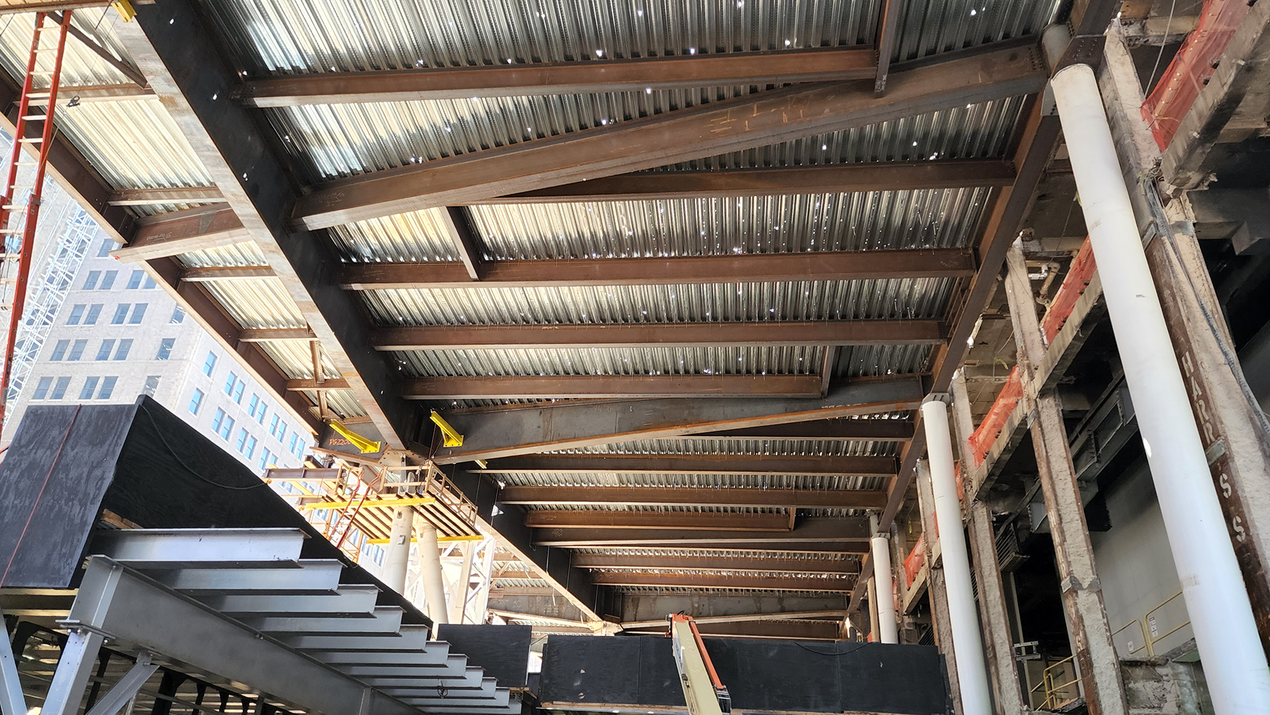 PENN 2 Redevelopment - 10 - Bustle Columns and 4th Floor Framing - photo by Severud Associates.png