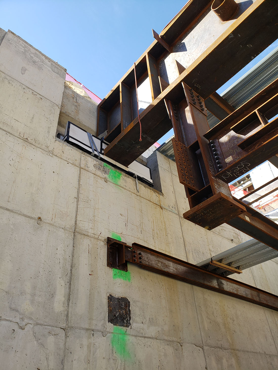 Severud - AISC IDEAS2 Awards - NYU Paulson Center - 10 - Foundation Wall with Beam Isolation Detail.jpg